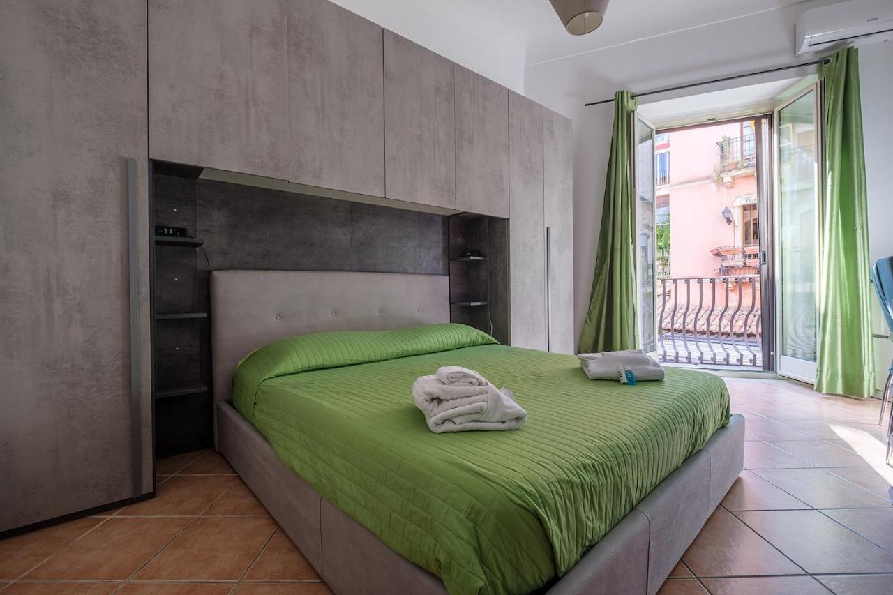 Skip Intro Apartment Taormina Bagian luar foto